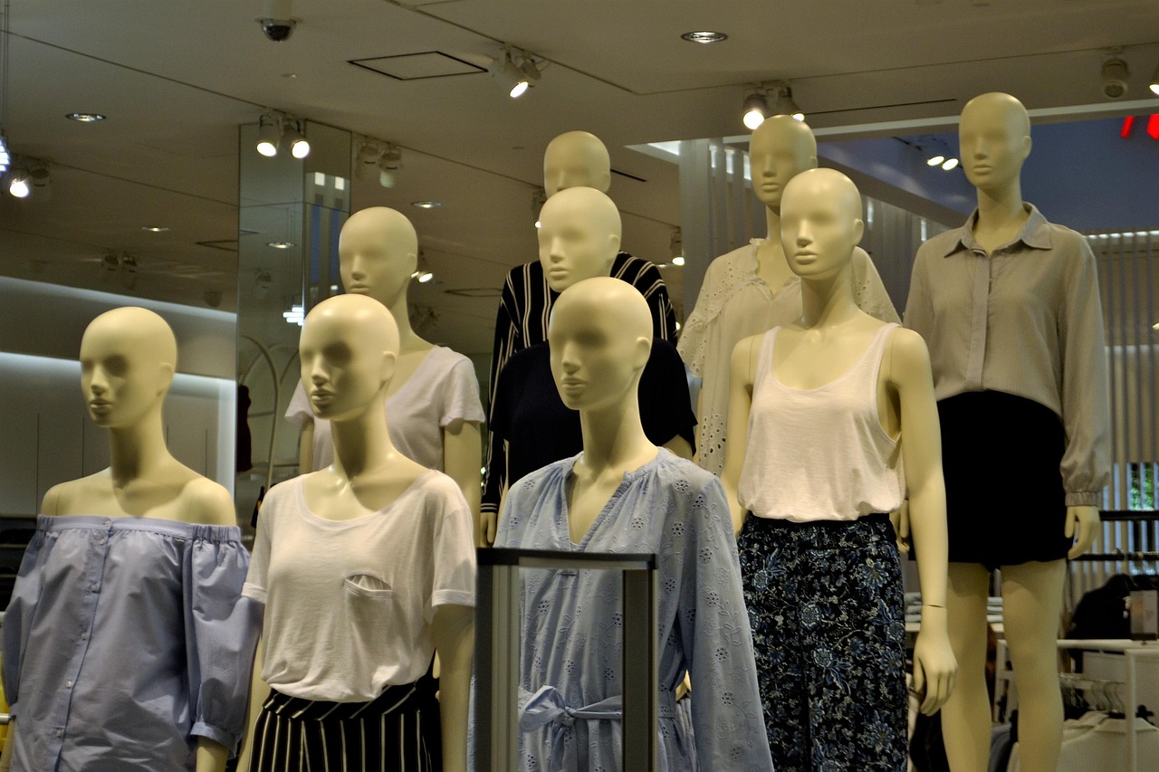 Suporte para roupas: guia completo, usos, benefícios e como escolher o ideal